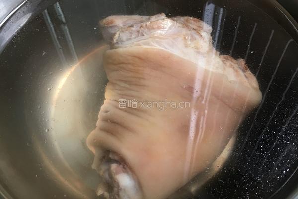 美味猪蹄膀的做法图解1