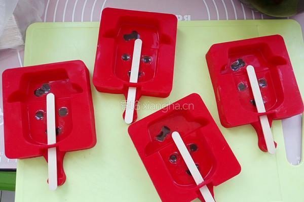 红果雪人冰棍的做法图解10
