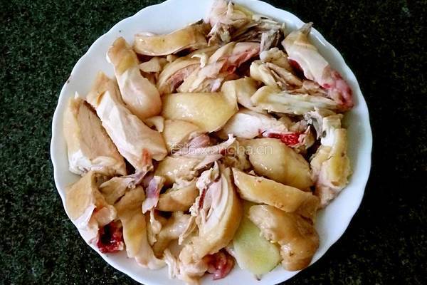 红葱头蒸鸡的做法图解4
