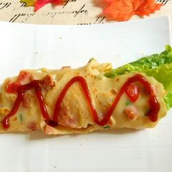圣女果鸡蛋火腿肠生菜卷饼的做法[图]