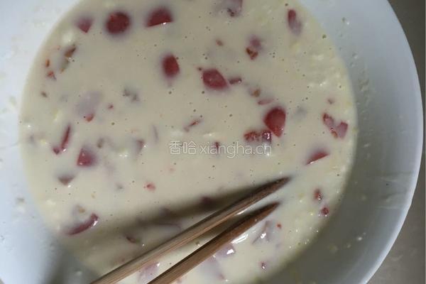 圣女果鸡蛋火腿肠生菜卷饼的做法图解6