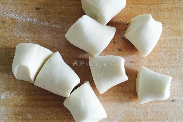 快手葱油饼的做法图解2