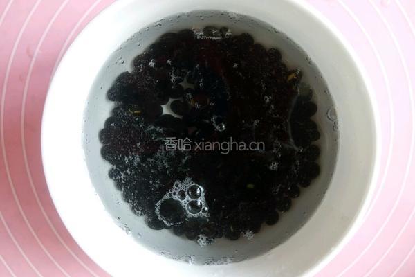黑豆豆浆的做法图解2