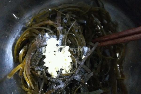 凉拌海带丝的做法图解5