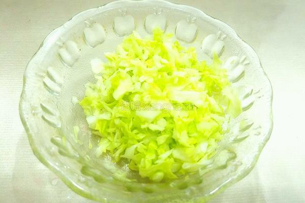卷心菜鸡蛋饼的做法图解2