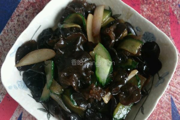 黄瓜炒木耳