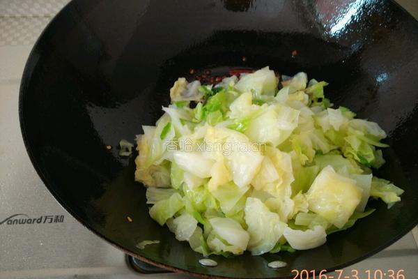 炝拌卷心菜的做法图解5