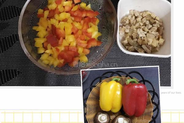 彩椒咸肉香菇炒饭的做法图解1
