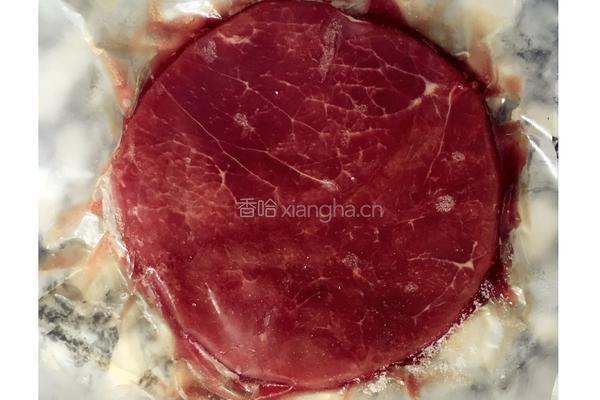 黑胡椒汁牛排的做法图解2