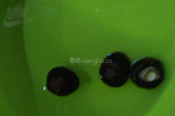 蛋皮香菇白菜清汤的做法图解2