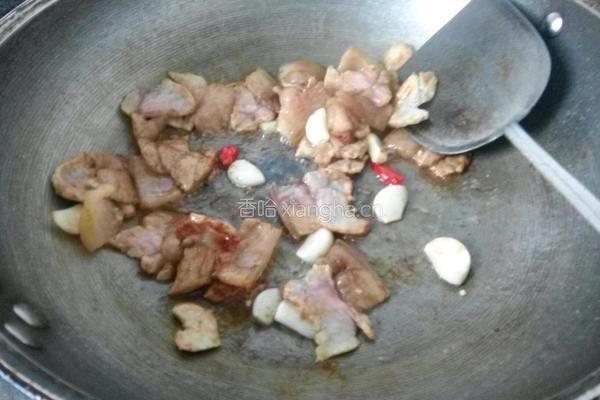 咸肉干锅卷心菜的做法图解7