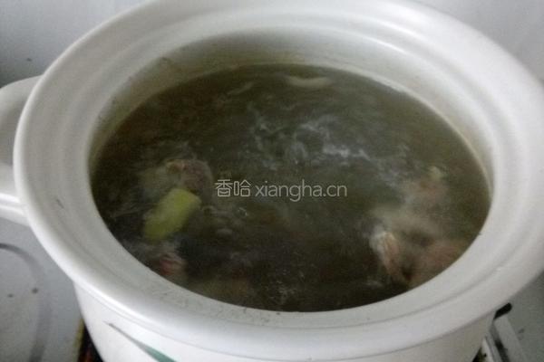 排骨萝卜汤的做法图解4