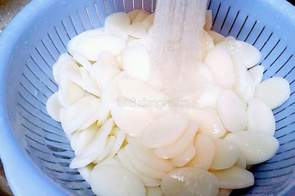 卷心菜泡菜炒年糕的做法图解6