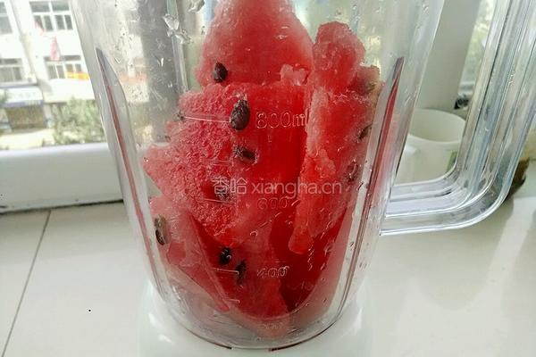 西瓜冰爽西米露的做法图解2