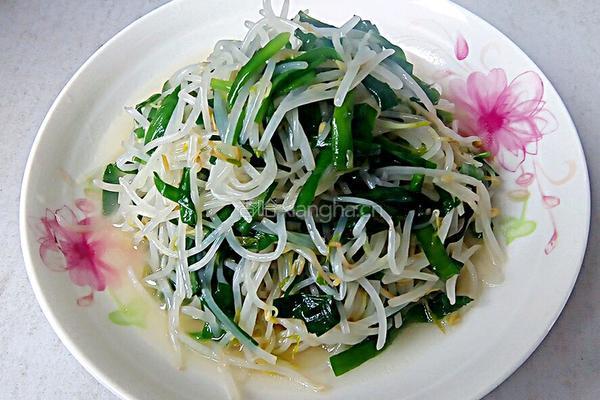 清炒韭菜绿豆芽的做法图解6