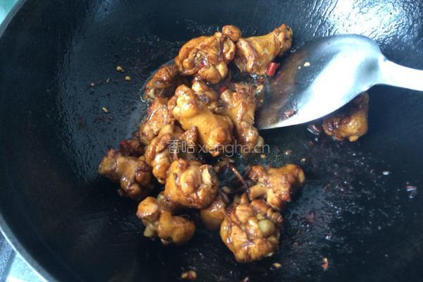 鸡腿烧毛豆的做法图解5
