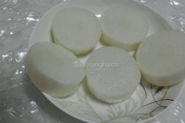 白萝卜酿肉的做法图解1