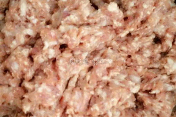 卷心菜胡萝卜猪肉水饺的做法图解4