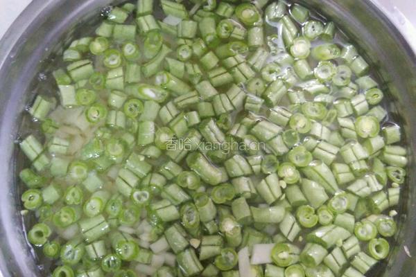 面条卤(土豆豆角)的做法图解1