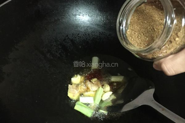 红烧鸡爪的做法图解2
