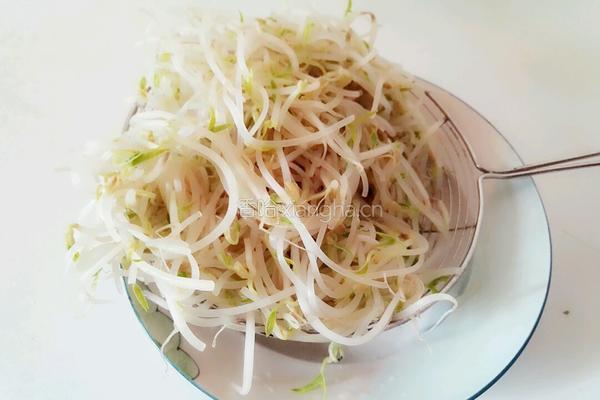 绿豆芽拌土豆丝的做法图解8