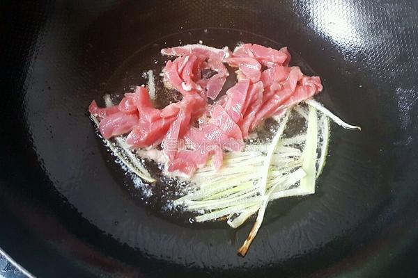 彩椒炒肉丝的做法图解6