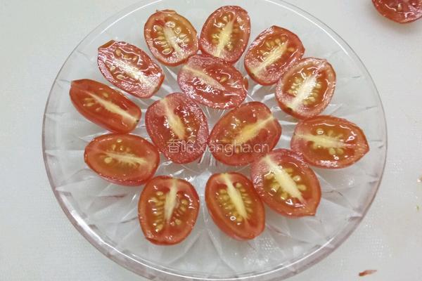 糖渍圣女果的做法图解3