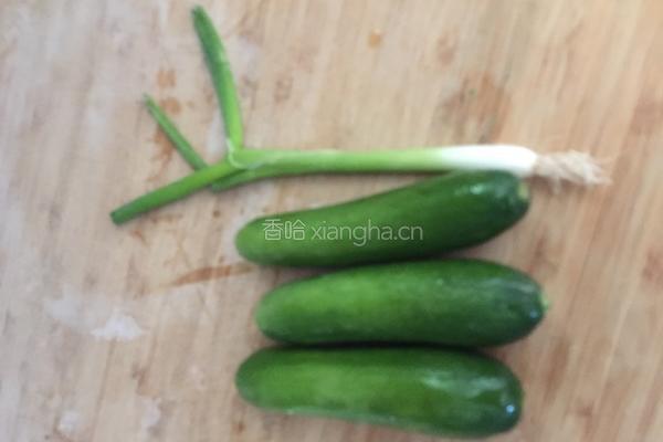 黄瓜鸡蛋饺子的做法图解3