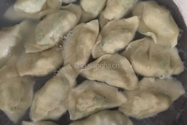 黄瓜鸡蛋饺子的做法图解6