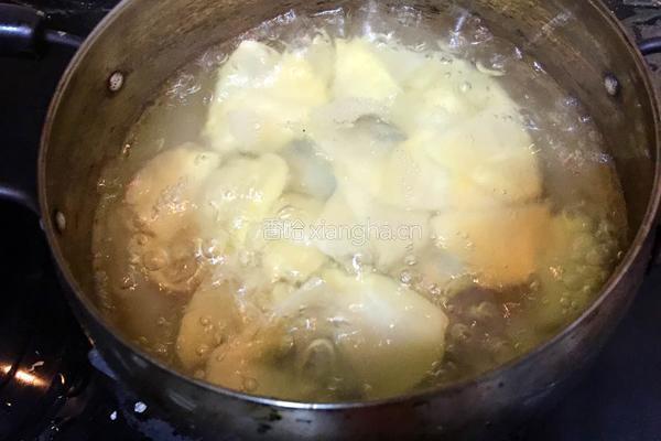 西红柿炒土豆片的做法图解2