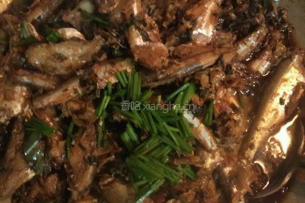 小鱼烧咸菜的做法图解5