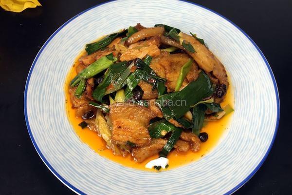 蒜苗回锅肉的做法图解10