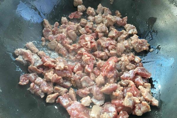 咖喱牛肉盖浇饭的做法图解4