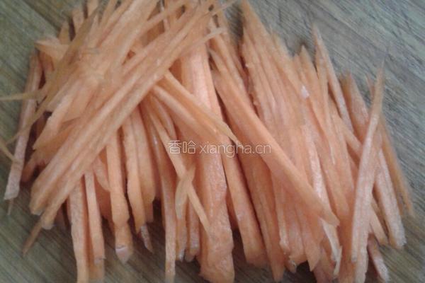 凉拌绿豆芽的做法图解2