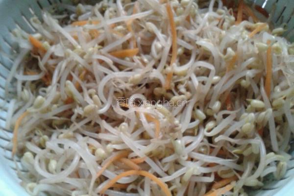 凉拌绿豆芽的做法图解4