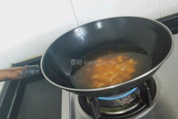 红油辣椒豆瓣酱鸡蛋蛋汤的做法图解5