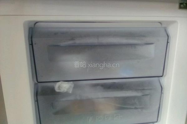 花生巧克力水果冰激淋的做法图解5