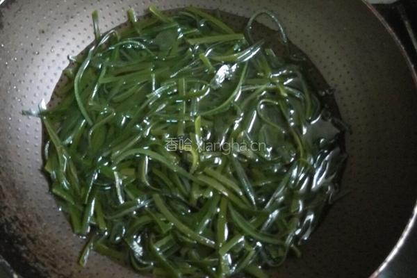 凉拌海带丝的做法图解1