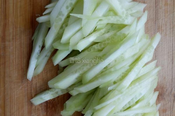 凉拌豆芽黄瓜的做法图解4