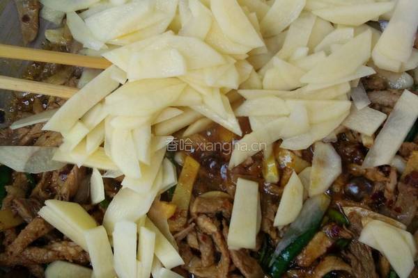 土豆炒肉的做法图解5
