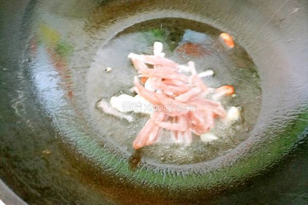 绿豆芽炒粉条的做法图解5