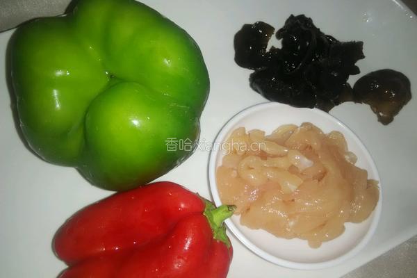 彩椒炒肉丝的做法图解1