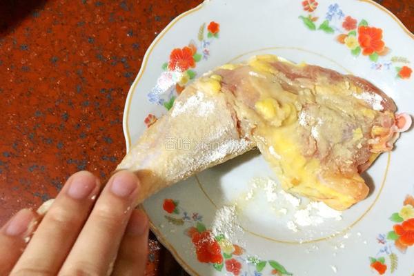 盐焗鸡卤蛋煲仔饭的做法图解1