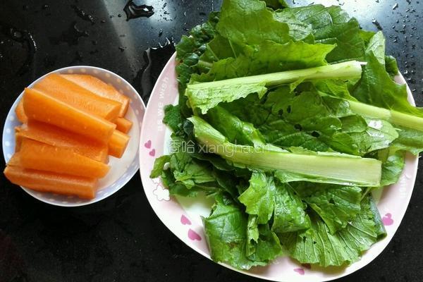 猪肉小白菜彩色水饺的做法图解1