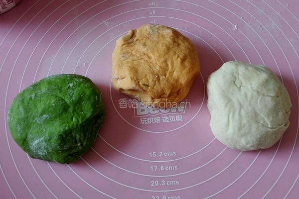 肉酱彩色手擀面的做法图解3