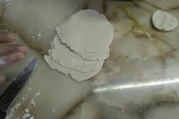 东北芹菜饺子的做法图解8