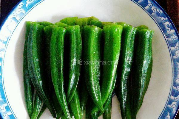 炝拌秋葵的做法图解2