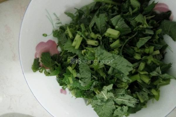 粑蒿酱煎鸡蛋饼的做法图解2