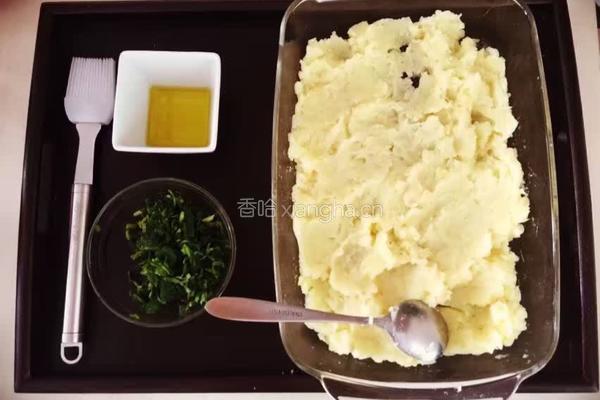 土豆菜团子的做法图解3