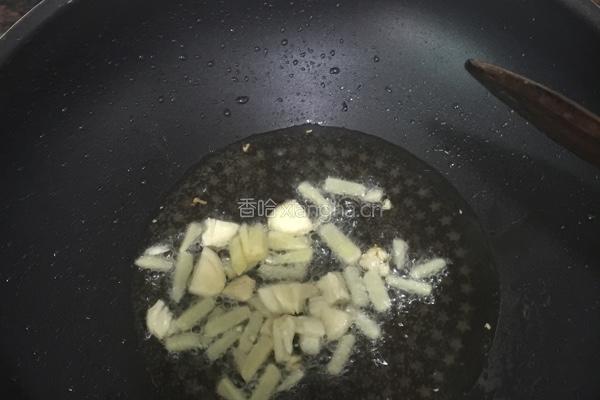 咖喱土豆香焖鸡翅的做法图解2